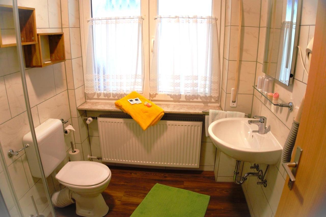 Gasthof Zum Loewen Goessweinstein Exteriér fotografie